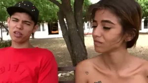 nuestros padres no estan y aprovechamos la casa sola y mi hermanastro me folla bien rico y duro por mi cono apretado historia completa 1733505836