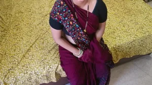 step aunt was explaine how to sex with girlfriend she was injoy and sucking dick in mouth and ashole closeup fucking in bedroom in clear hindi audio 1733505719